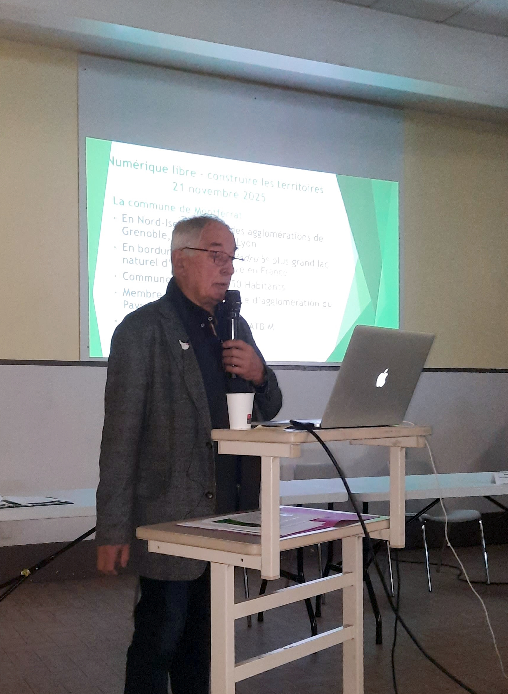 Intervention Roland Perrin-Cocon, journée numérique libre du 21/11/2025 à Montferrat (38) Intervention Roland Perrin-Cocon, journée numérique libre du 21/11/2025 à Montferrat (38)